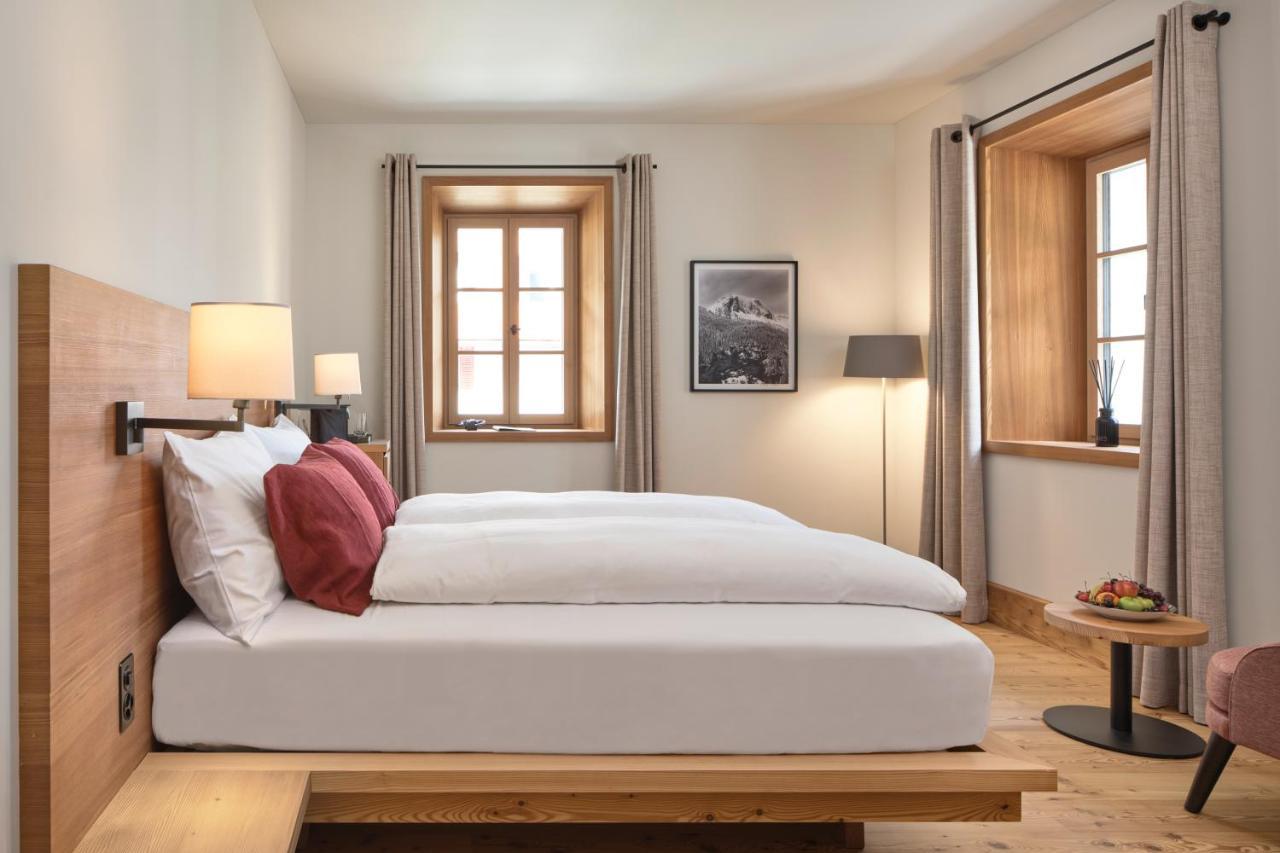 Hotel Post Andeer Bagian luar foto
